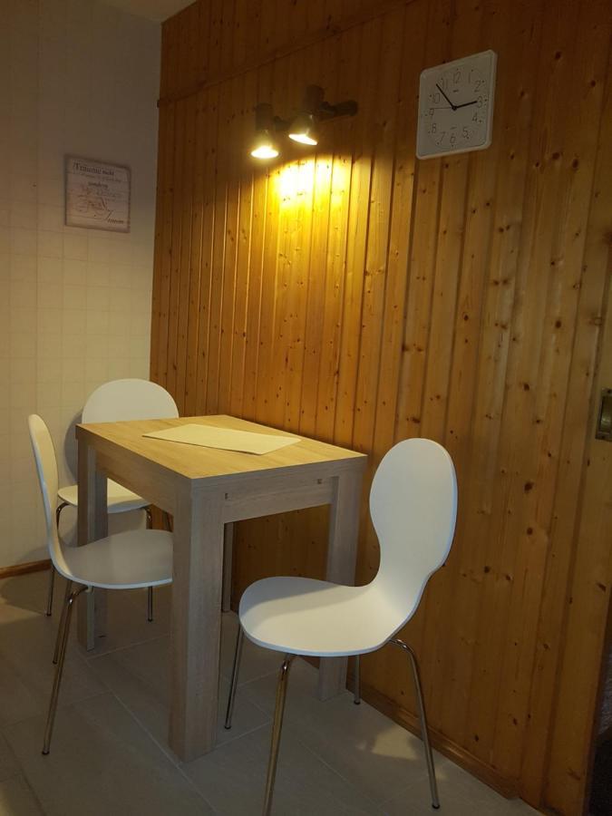 Pension Zum Weissen Hirsch Reitwein Extérieur photo