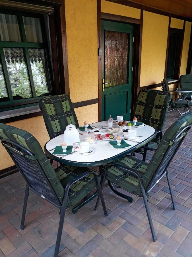Pension Zum Weissen Hirsch Reitwein Extérieur photo